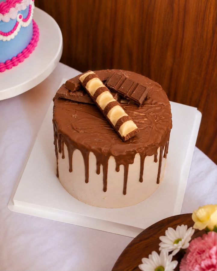 Chocolate drip cake with Kinder Bueno